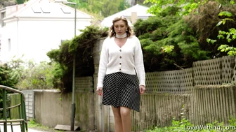 Julia Smile - Pissing scene