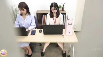 DLSL-639 02 Hidden camera call center. No leaving! Peeing while dealing with a complaint.