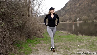 Julia Smile - Pissing scene