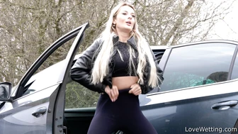 Silvia Black - Pissing scene