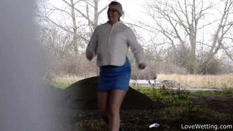 Nikki - Pissing Scene