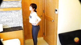 DLEE-531 04 Hidden Camera: The Failures of Graceful Women - Inappropriate Massive Pee Leaks 3