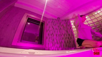 DLFF-694 02 Bad Girls' Night Out! Pee Party 2