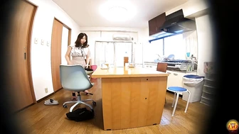 DLEE-759 02 Emergency! Peeing