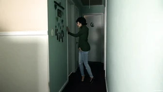 Mura Suru - Never Enough Bathrooms