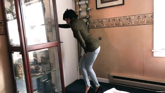 Mura Suru - Never Enough Bathrooms