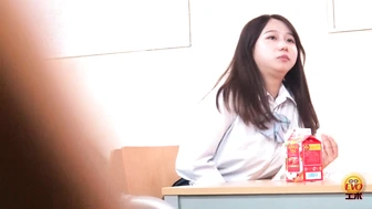 DLEE-809 02 On-Campus Hidden Filming - Schoolgirls Line Super Peeing 2