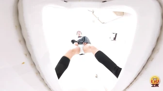 DLEE-809 04 On-Campus Hidden Filming - Schoolgirls Line Super Peeing 2