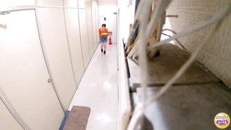 DLSL-646 01 Female college student with a full bladder sneaks out of a lecture and hurries to urinate