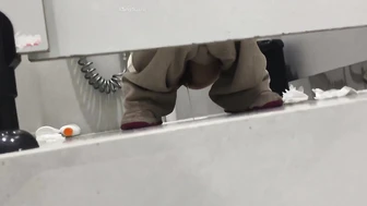 Multiple Ladies in the Billiard Room (1)