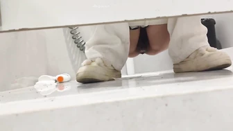 Multiple Ladies in the Billiard Room (3), SifangKTV, PissRIP