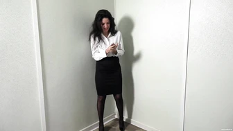 Jasmine - An Embarrassing Situation