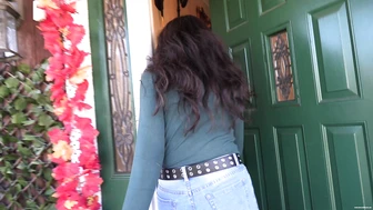 Jasmine - Indulging Her Boyfriend