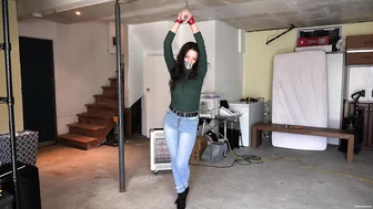 Jasmine - Indulging Her Boyfriend