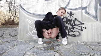 Claudia - Pissing Scene