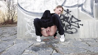 Claudia - Pissing Scene