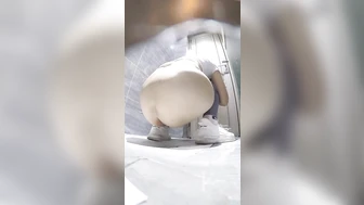 Night Club Toilet 15