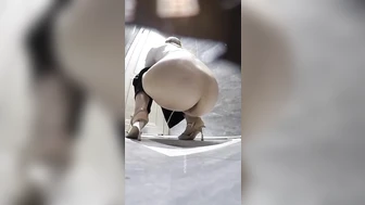 Night Club Toilet 15