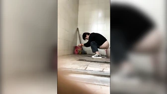 Toilet Without Doors And Cabins