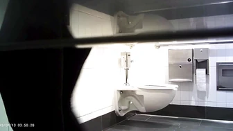 Hot Girls In Student Toilet 2