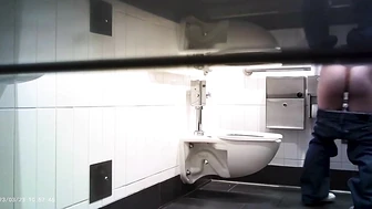 Hot Girls In Student Toilet 5