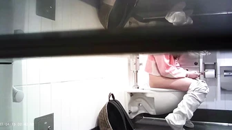 Hot Girls In Student Toilet 7