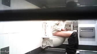 Hot Girls In Student Toilet 8