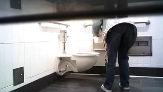 Hot Girls In Student Toilet 10