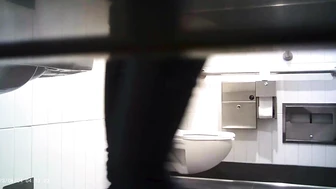 Hot Girls In Student Toilet 11