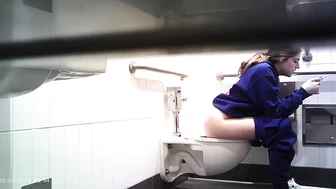 Hot Girls In Student Toilet 12