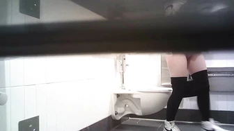 Hot Girls In Student Toilet 13