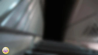 DLSL-658 02 Station toilet: High-speed peeing just before the last train