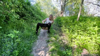 Claudia - Pissing Scene