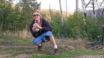 cosmickitti - ROAD TRIP PEE VLOG