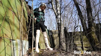 Outdoor And Desperate