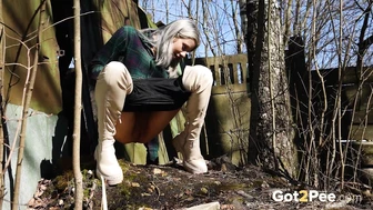 Outdoor And Desperate