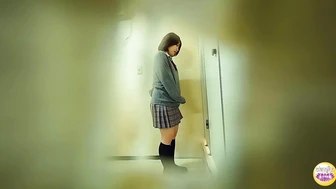 DLSL-657 01 Pleasure-filled holy water leaking woman. A special fetish for incontinence