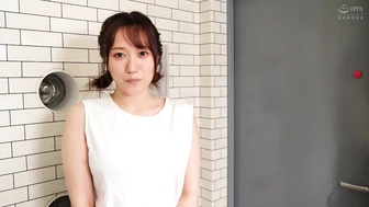 KAGP-360 Peeing anywhere! Amateur girls’ massive peeing sessions: 27 women, slow-motion replay for enthusiasts, 11 videos