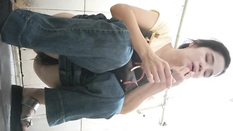 Classic Foreground Toilet Shoot "Beauty Hairless" 20V