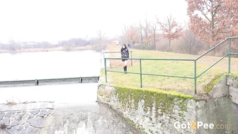Canal Peeing