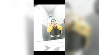 Womens Toilet In a Bar 4