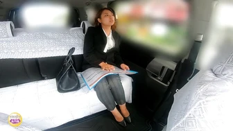 DLSL-547 05 Unscrupulous taxi driver and pee incidents with various miserable girls. VOL. 3