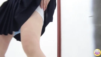 DLSL-446 07 Schoolgirls toilet dash after the chime. Pissing and leaking circumstances. VOL. 3
