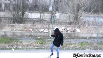 Elisabeth - The Skateboard Girl (Part 1)