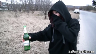 Elisabeth - The Skateboard Girl (Part 1)