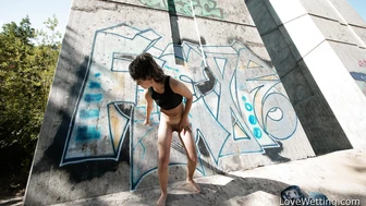 Acabella - Pissing Scene