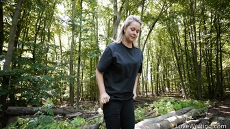 Nikki - Pissing Scene