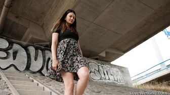 Tiny Tina - Pissing Scene