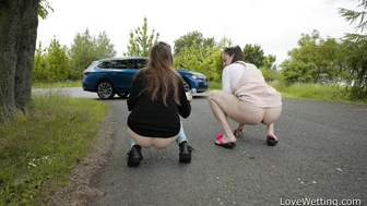 Lola Desire + Valentina Ross - Pissing scene