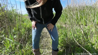 Veronika - Pissing Scene